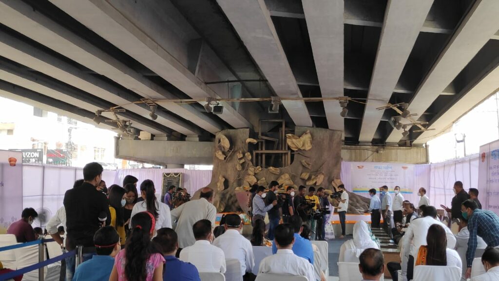 A-homage-ceremony-is-observed-under-the-Ganeshguri-flyover
