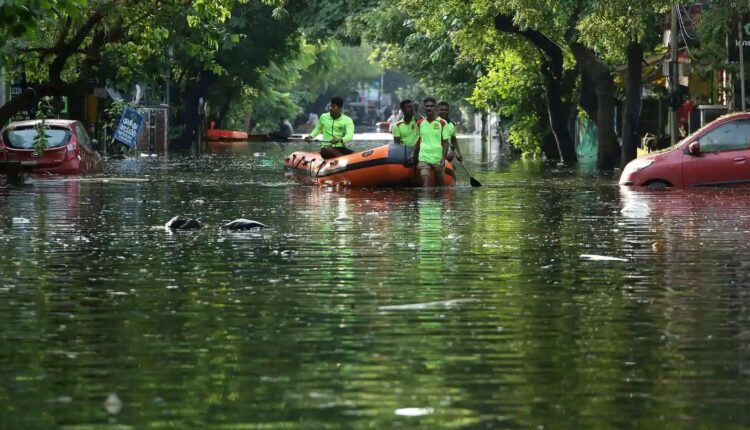 Red-alert-issued-in-5-districts-of-Tamil-Nadu-due-to-heavy-rains