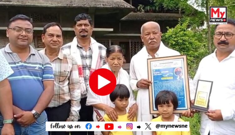 সোণাৰিত আপকুৰ ৩২ সংখ্যক প্ৰতিষ্ঠা দিৱস উপলক্ষে জ্যেষ্ঠ সাংবাদিক সূৰ্য্য কুমাৰ বৰাক সম্বৰ্ধনা জ্ঞাপন