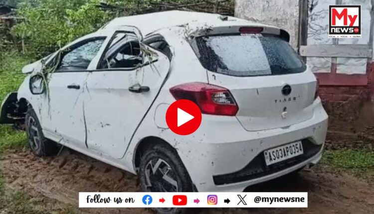টীয়কৰ হাঁহচৰাত কন্ঠশিল্পী আচুৰ্য বৰপাত্ৰৰ কনভয়ৰ গাড়ী দুৰ্ঘটনাগ্ৰস্থ